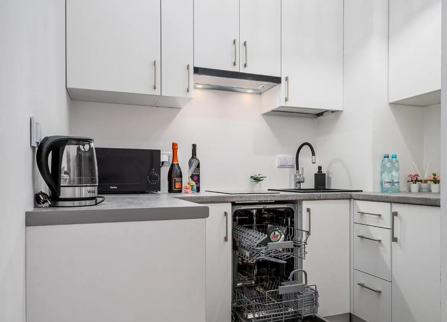 Appartement Apart D&K Free Parking Aleja Prymasa Tysiaclecia 83A à Varsovie 0*,  Pologne